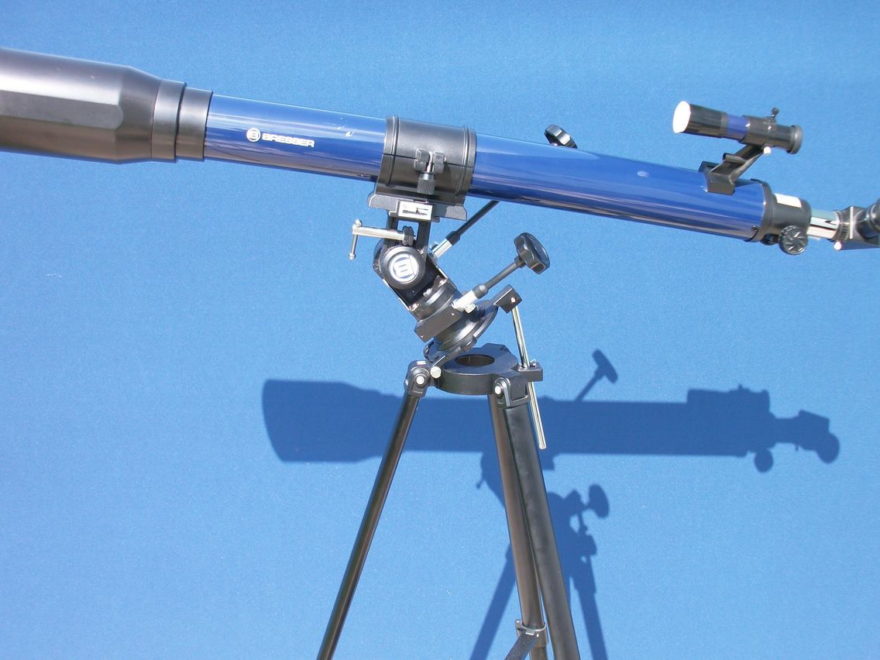 Bresser 70/900 EL Teleskop für Einsteiger